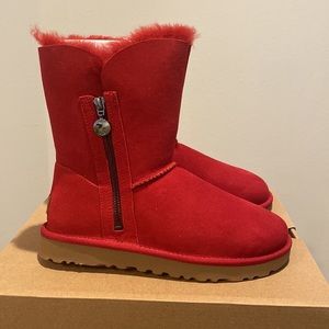 UGG Bailey Zip Short Boot